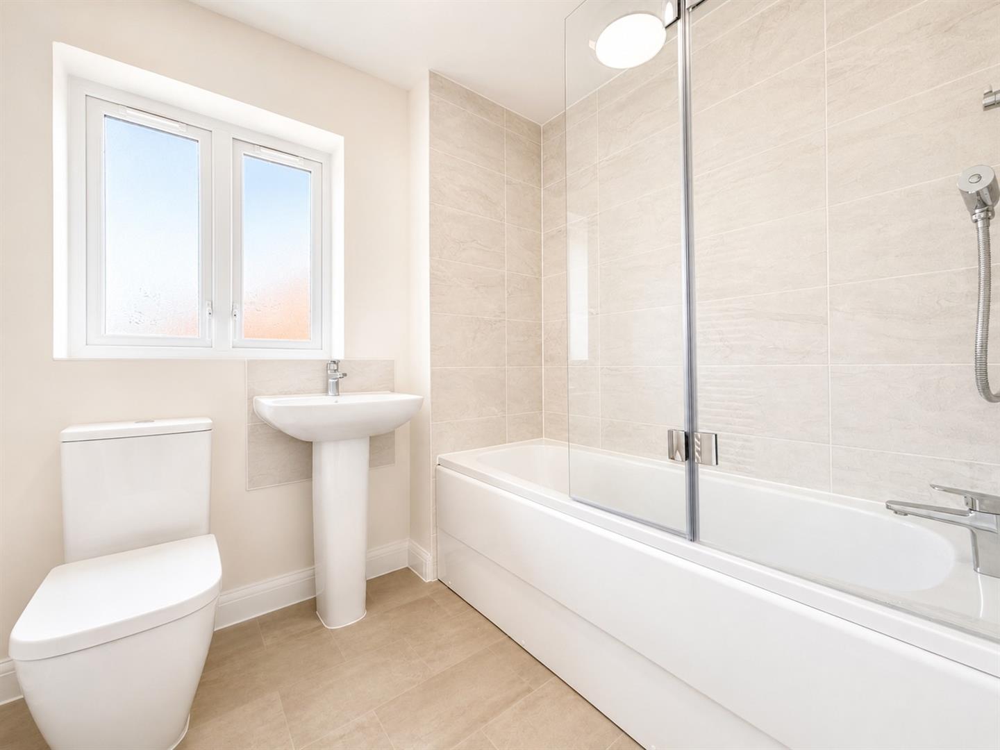Cearle Close, Great Denham, Bedford